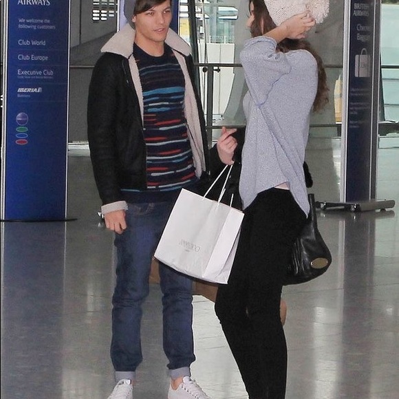 American Apparel Sweater - Picture 4 of 4